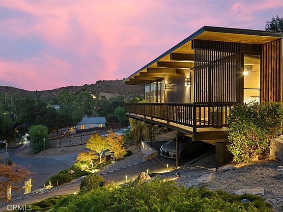 3rd image of 21090 Rios St