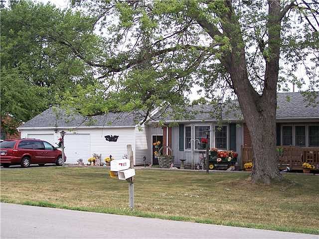 2nd image of 4015 Wise St