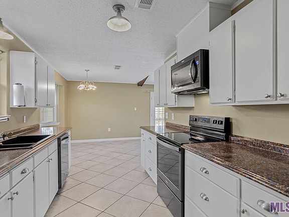 5th image of 8968 Cedar Springs Ave