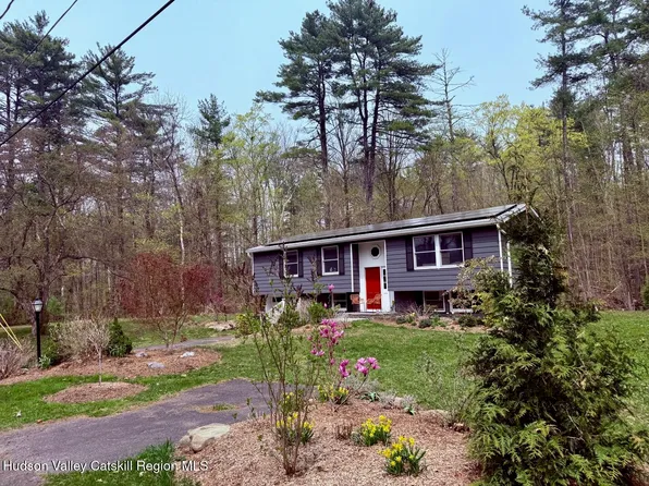 15 Desliva Rd Road, Boiceville, NY 12412