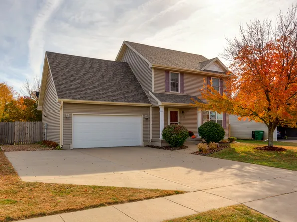 5937 NW 106th St, Johnston, IA 50131