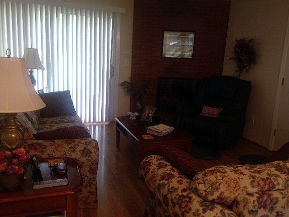 3rd image of 417 Primrose Dr