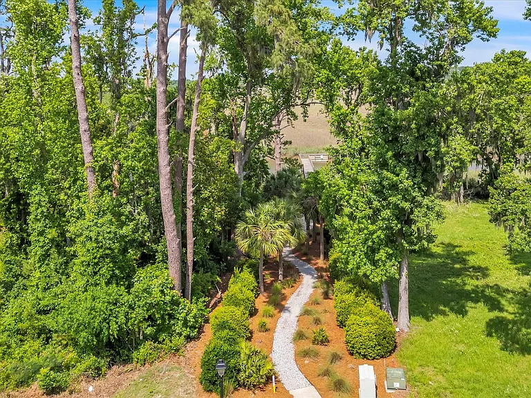 158 Bluffside Cir — Photo 51
