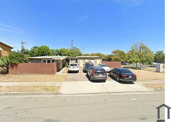 1st image of 428 S 41st St