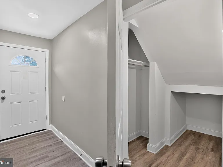 1807 Silver Ct — Photo 27
