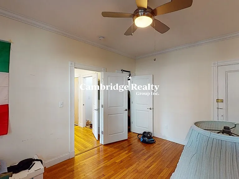 15 Glenville Ave #5T — Photo 6