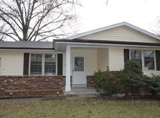 18 Oak Hill Ln, Saint Peters, MO