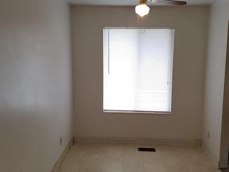 1419 W 1650 N #4 — Photo 4