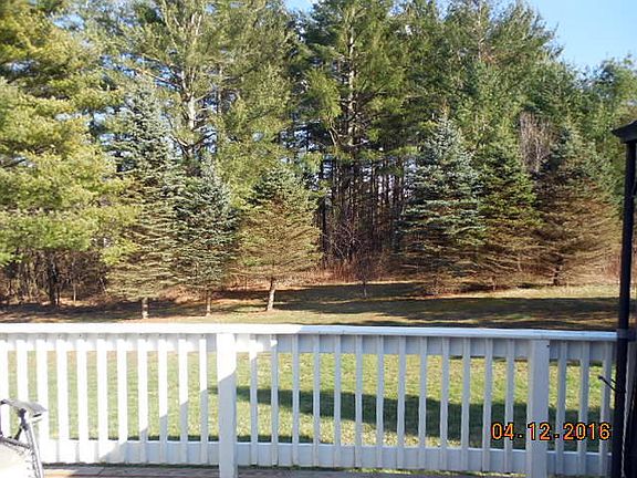 4th image of 355 Fairview St