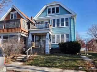 3228 N 30th St, Milwaukee, WI 53216