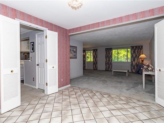 4th image of 91 Park Villa Ct