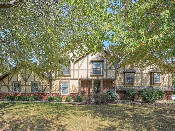 4535 NW Bramble Trl, Lees Summit, MO 64064