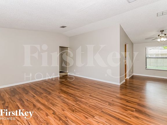 3rd image of 11073 Steeding Horse Dr
