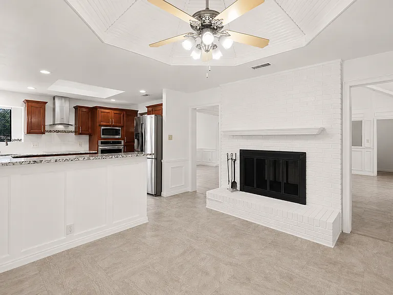3420 Portside Ln — Photo 12