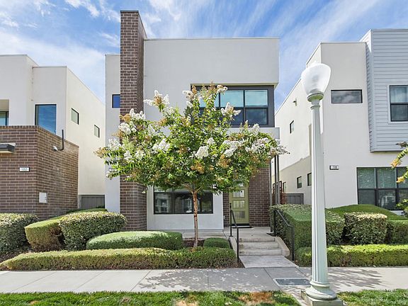 3rd image of 110 Fonseca St
