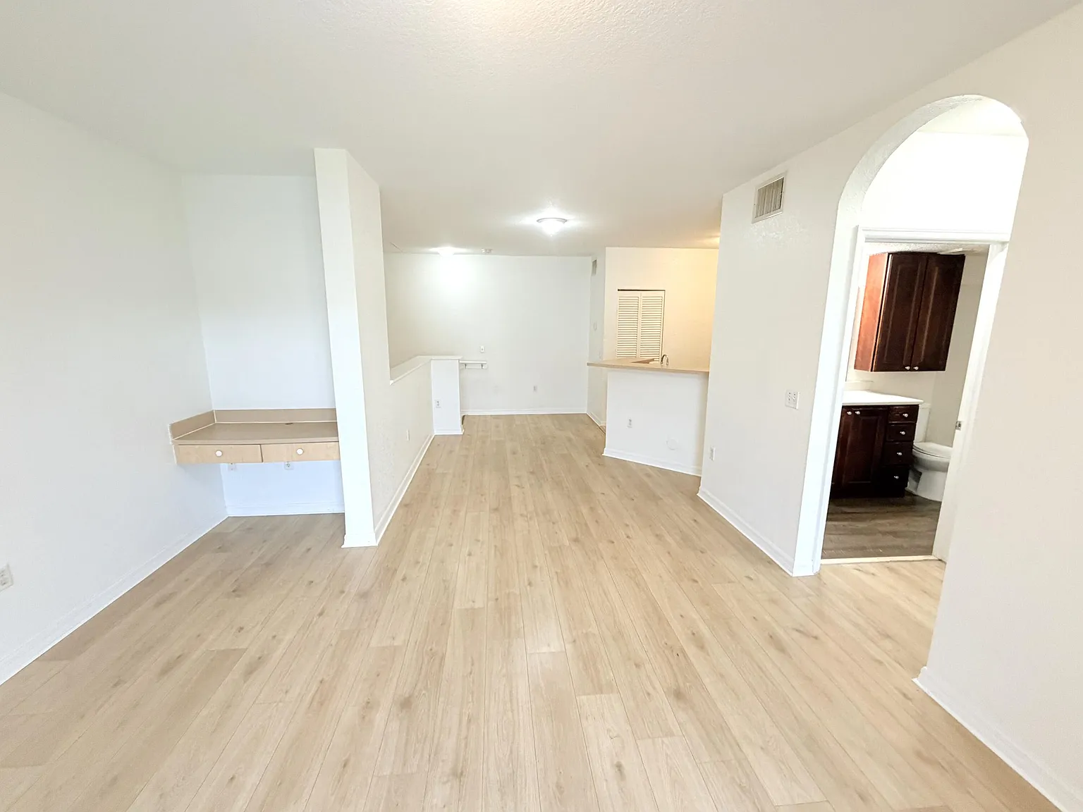 1 bed, 1.0 bath, 878 sqft, $1,850 — Photo 4