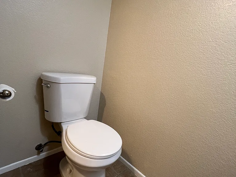 154 N Meridith Ave #9 — Photo 39