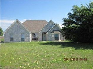 181 Bluebonnet Dr, Decatur, TX 76234