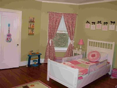 3rd image of 2732 W Winnemac Ave APT 1
