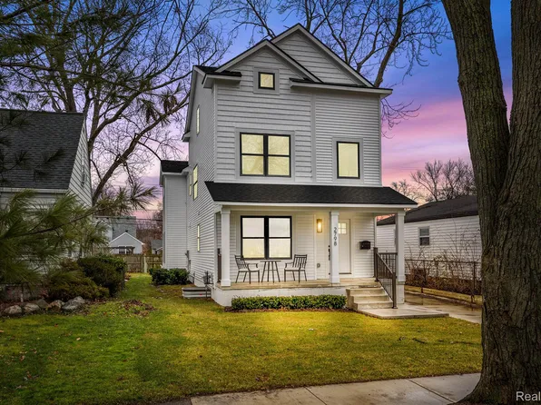 2798 Buckingham Ave, Berkley, MI 48072