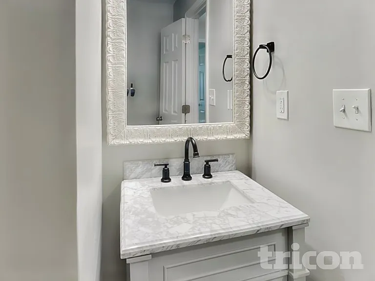 605 Tramore Ct — Photo 16