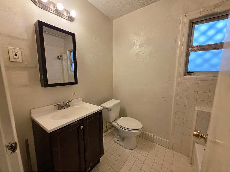 1226 W Gray St #2 — Photo 12