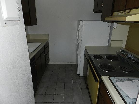 2nd image of 3841 Montgomery Blvd NE APT 837