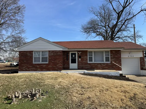 9300 Ardmore Dr, Saint Louis, MO 63137