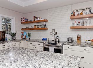 9 Trillium Ln, Hilton Head Island, SC 29926