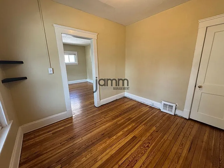 3300 Altoona Rd #4 — Photo 8