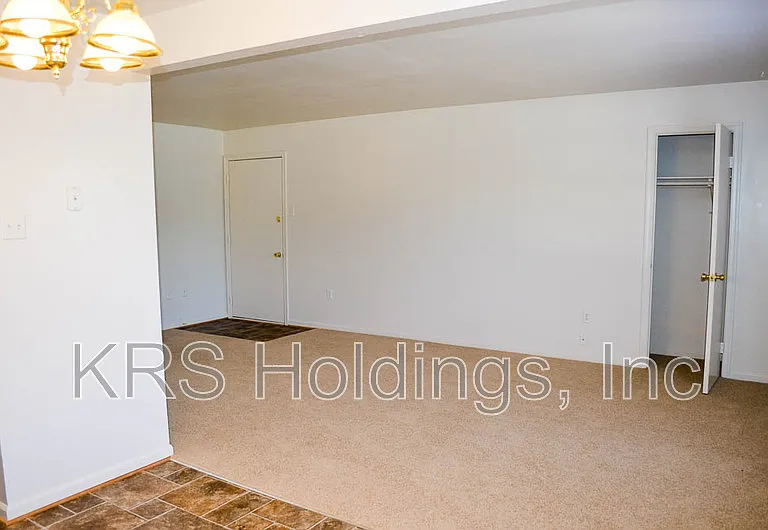 7746 Colonial Point Ln #28-A — Photo 2