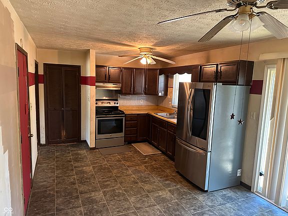 5th image of 5330 Yucatan Dr