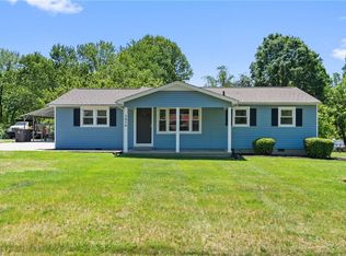 1616 Sanford Dr, Winston Salem, NC 27105