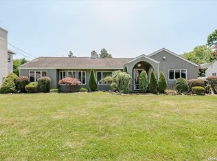 50 Lagoon Blvd, Massapequa, NY 11758