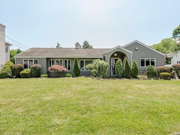 50 Lagoon Boulevard, Massapequa, NY 11758