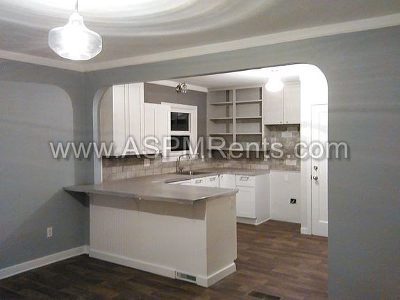 5th image of 323 E Harrison Ave