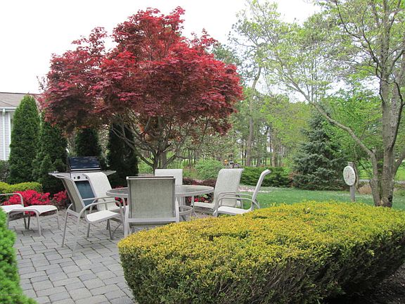 4th image of 18 Greenways Ln