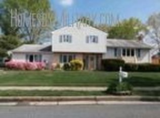 34 Mayberry Ave, Monroe Township, NJ
