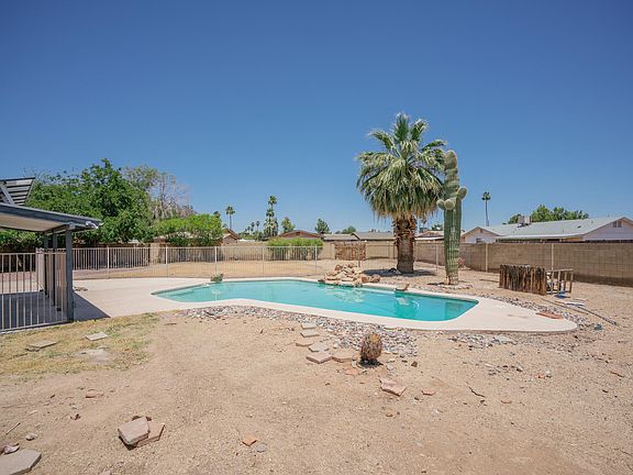 5th image of 3720 W Cochise Dr