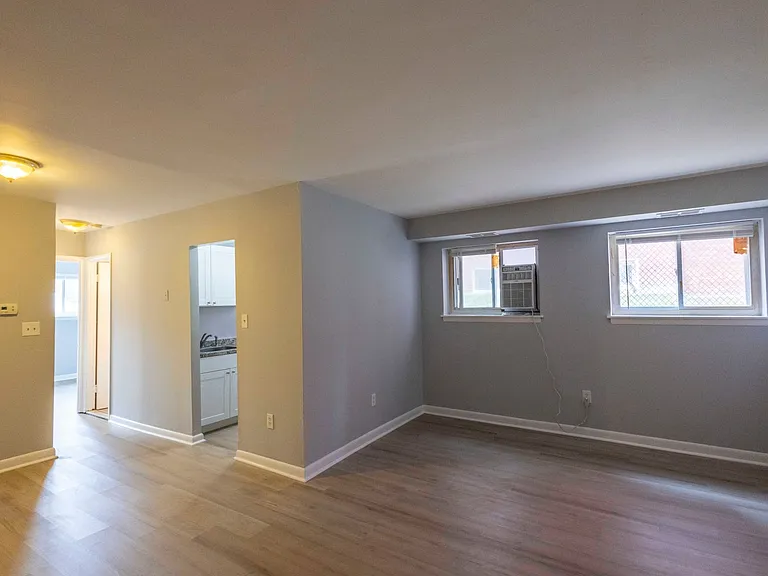 For Rent: Historic Charm at 2300 Eutaw Place Your Urban Retreat Awaits! — Photo 18