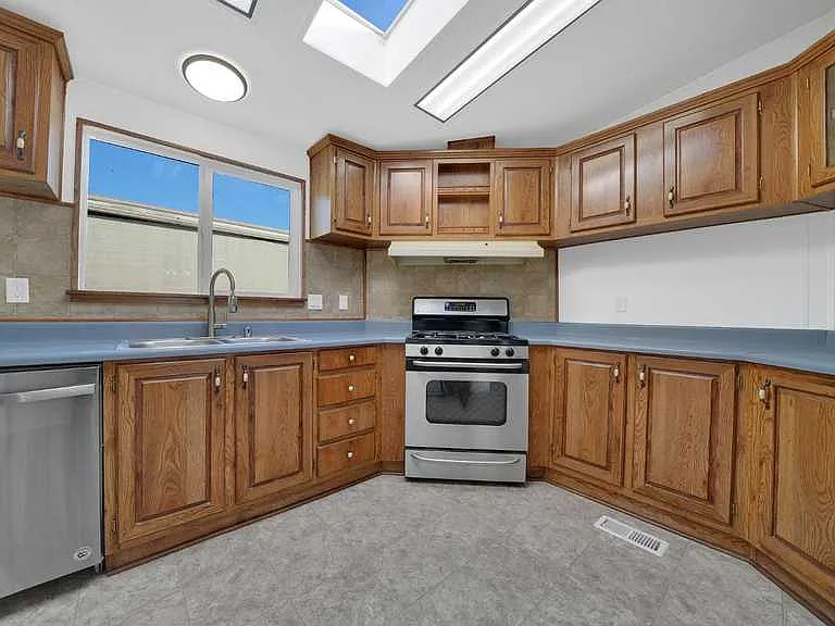 5604 Heritage Dr — Photo 18
