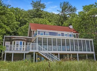 9684 Shore Rd, Bridgman, MI 49106