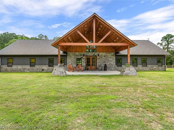 28830 Wildwood Ln, Poteau, OK 74953