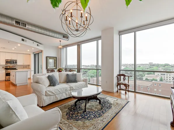 900 20th Ave S APT 1008, Nashville, TN 37212