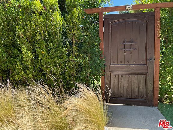 2nd image of 4442 Matilija Ave