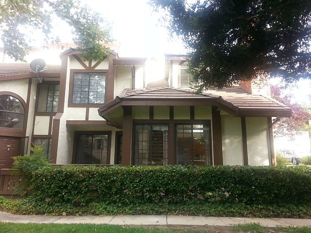 1st image of 2839 Buena Knoll Ct #112