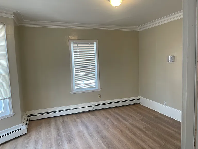 30 Pekin St #2 — Photo 4