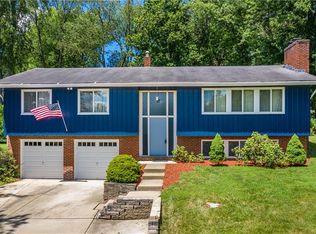 338 Stonebrook Dr, Mc Murray, PA