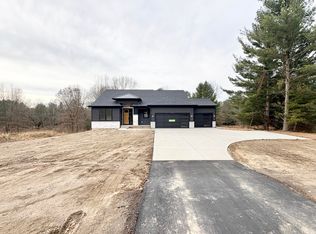 9197 Alaska Ave SE, Caledonia, MI 49316