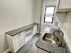 37 Glenville Ave #8 — Photo 8